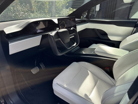 2022 Tesla Model X Plaid I Рестайлинг, чёрный, 12000000 рублей - вид 9