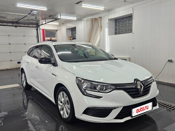 2020 Renault Megane IV Рестайлинг, белый, 1550000 рублей