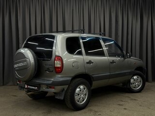 2007 Chevrolet Niva I, серый, 279777 рублей, вид 2