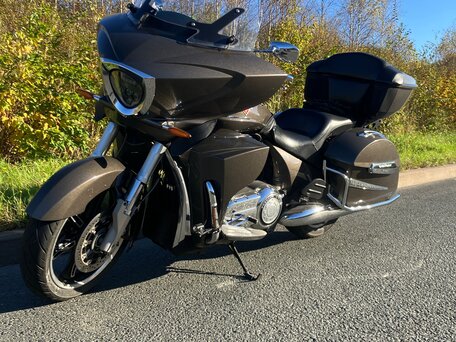 2013 Victory Cross Country, коричневый, 1220000 рублей, вид 1