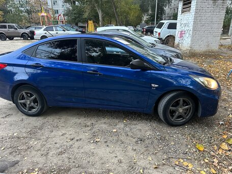 2011 Hyundai Solaris I, синий, 575000 рублей, вид 5