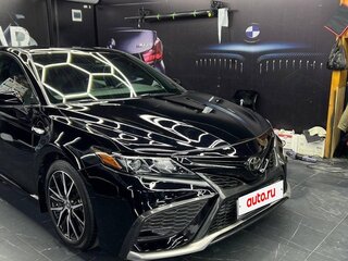 2021 Toyota Camry VIII (XV70) Рестайлинг, чёрный, 2650000 рублей, вид 1