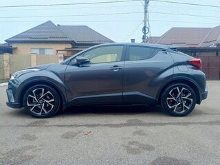 2019 Toyota C-HR I Рестайлинг, серый, 1949000 рублей, вид 3