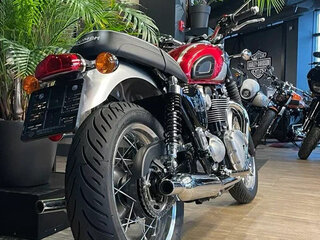 2025 Triumph Bonneville T120, красный, 1850000 рублей, вид 5