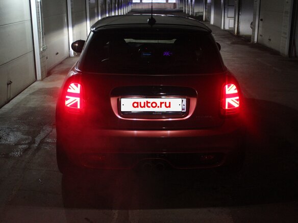 2020 Mini Hatch Cooper S III (F55/F56) Рестайлинг, красный, 2200000 рублей - вид 7