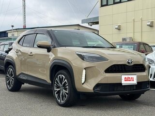 2023 Toyota Yaris Cross I, бежевый, 1629099 рублей, вид 3