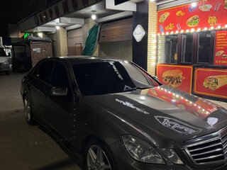 2010 Mercedes-Benz E-Класс 350 IV (W212, S212, C207), серый, 1450000 рублей, вид 3