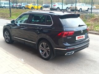 2021 Volkswagen Tiguan II Рестайлинг, чёрный, 3749000 рублей, вид 5