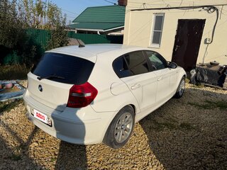 2009 BMW 1 серии 116i I (E81/E82/E87/E88) Рестайлинг, белый, 710000 рублей, вид 2