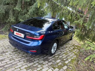 2019 BMW 3 серии 318d VII (G2x), синий, 2850000 рублей, вид 4