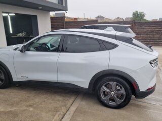 2021 Ford Mustang Mach-E 75 kWh I, серый, 3700000 рублей, вид 3