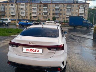 2022 Kia K3 II (China Market) Рестайлинг, белый, 2150000 рублей, вид 4