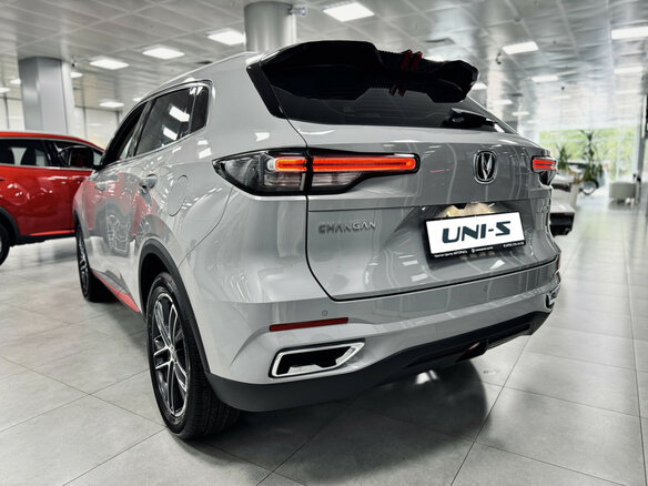 2025 Changan UNI-S I, серебристый - вид 3