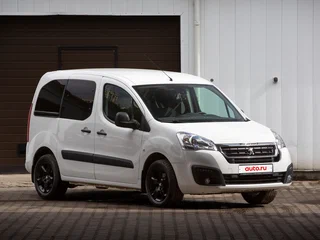 2022 Peugeot Partner Crossway II Рестайлинг 2, белый, 1990000 рублей, вид 3