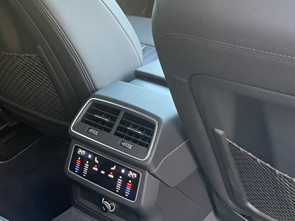 2020 Audi A6 45 TFSI V (C8), чёрный, 3850000 рублей - вид 16