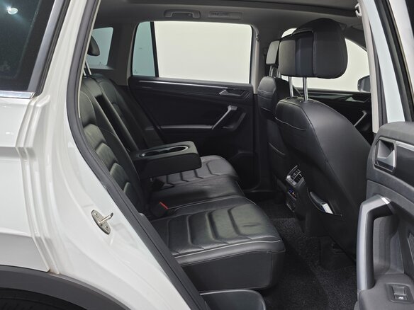 2022 Volkswagen Tiguan II Рестайлинг, белый, 3290000 рублей - вид 8