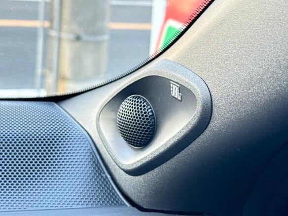 2025 Toyota Yaris IV Рестайлинг, белый, 4980000 рублей - вид 22