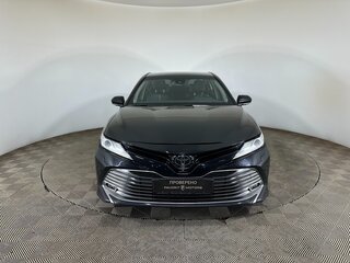 2020 Toyota Camry VIII (XV70), чёрный, 2700000 рублей, вид 2