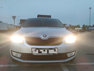 2016 Skoda Octavia III (A7), серебристый, 1800000 рублей, вид 1