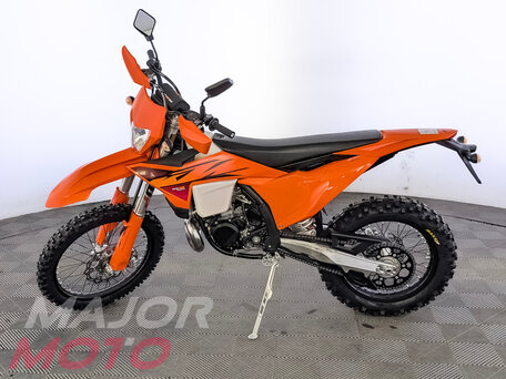 2026 KTM 300 EXC, оранжевый, 1299000 рублей, вид 4