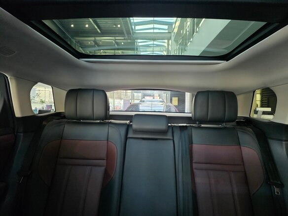 2024 Land Rover Range Rover Evoque II Рестайлинг, серый, 5770000 рублей - вид 17