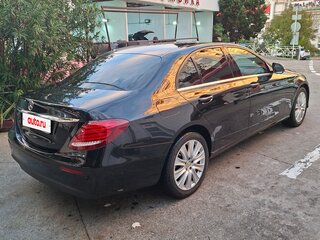 2019 Mercedes-Benz E-Класс 200 d V (W213, S213, C238), чёрный, 2100000 рублей, вид 4