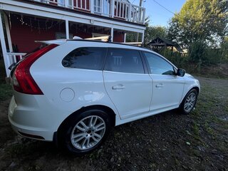 2014 Volvo XC60 I Рестайлинг, белый, 1850000 рублей, вид 3