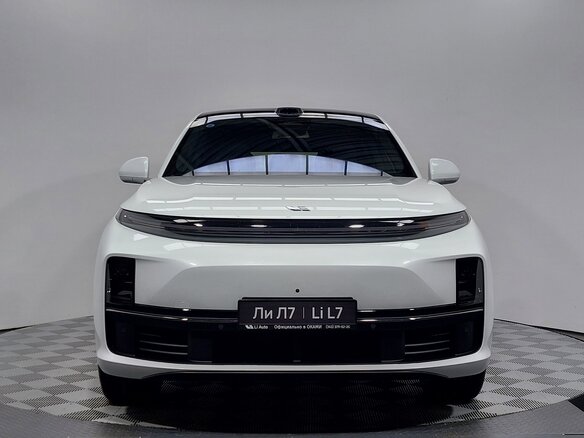 2026 Li Auto (Lixiang) L7 52.3 kWh I Рестайлинг, белый, 10690000 рублей - вид 1