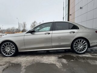2020 Mercedes-Benz E-Класс 350 V (W213, S213, C238) Рестайлинг, серый, 5150000 рублей, вид 3
