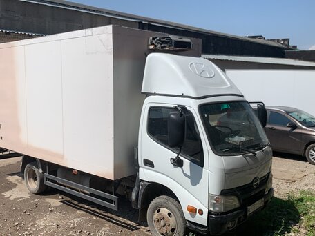 2013 Hino Series 300 (Dutro), белый, 1400000 рублей, вид 3