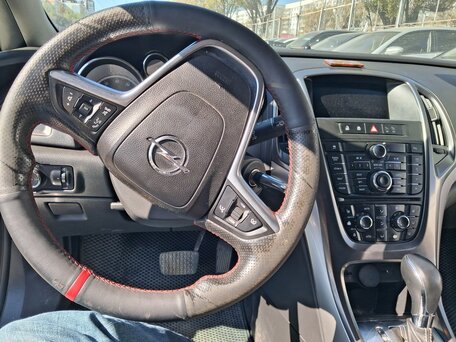2012 Opel Astra J, чёрный, 563039 рублей, вид 2
