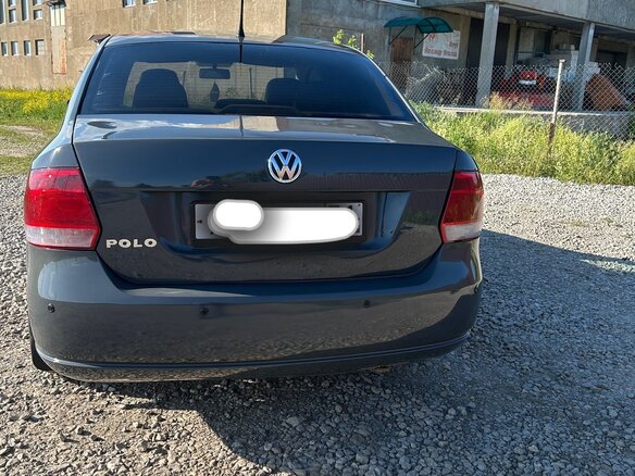 2013 Volkswagen Polo V, серый, 600000 рублей - вид 2