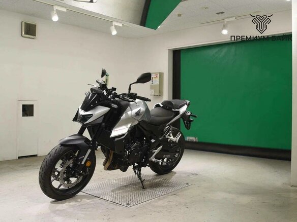 2025 Honda CB 750 Hornet, серебристый, 947000 рублей - вид 3