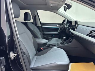 2022 Volkswagen Lavida III Рестайлинг, чёрный, 1555000 рублей, вид 5