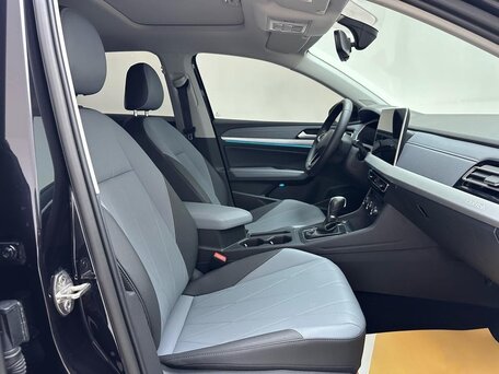 2022 Volkswagen Lavida III Рестайлинг, чёрный, 1555000 рублей, вид 5