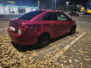 2013 Chevrolet Aveo II, красный, 487000 рублей, вид 2