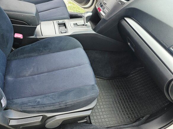 2012 Subaru Outback IV Рестайлинг, белый, 1720000 рублей - вид 11