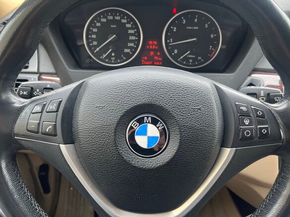 2010 BMW X5 30i II (E70), белый, 1550000 рублей - вид 12
