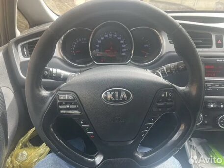 2015 Kia Ceed II, серый, 750000 рублей, вид 3