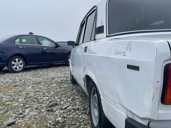 2004 Lada (ВАЗ) 2107, белый, 110000 рублей - вид 7