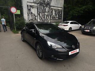 2013 Opel Astra GTC J Рестайлинг, чёрный, 970000 рублей, вид 1