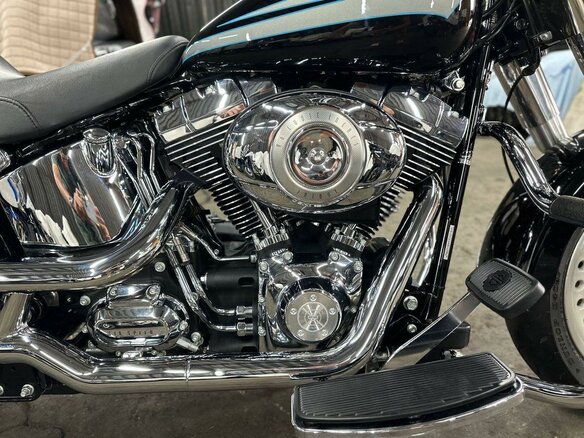 2010 Harley-Davidson Fat Boy, чёрный, 990000 рублей - вид 19