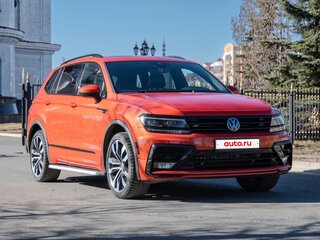 2018 Volkswagen Tiguan Allspace II, оранжевый, 2999999 рублей, вид 3