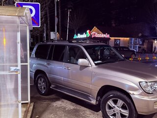 2003 Toyota Land Cruiser 100 Series Рестайлинг 1, серебристый, 1700000 рублей, вид 5