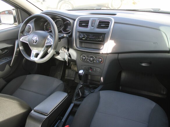 2018 Renault Logan II Рестайлинг, коричневый, 950000 рублей - вид 9