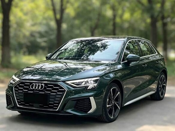 2023 Audi A3 Sportback 35 TFSI IV (8Y), зелёный, 2100000 рублей
