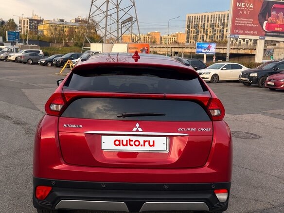 2018 Mitsubishi Eclipse Cross I, красный, 1500000 рублей - вид 4