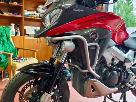 2018 Honda VFR 800X (Crossrunner), красный, 850000 рублей, вид 2
