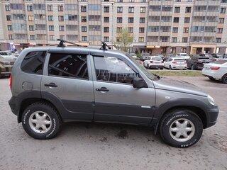 2011 Chevrolet Niva I Рестайлинг, чёрный, 350000 рублей, вид 4