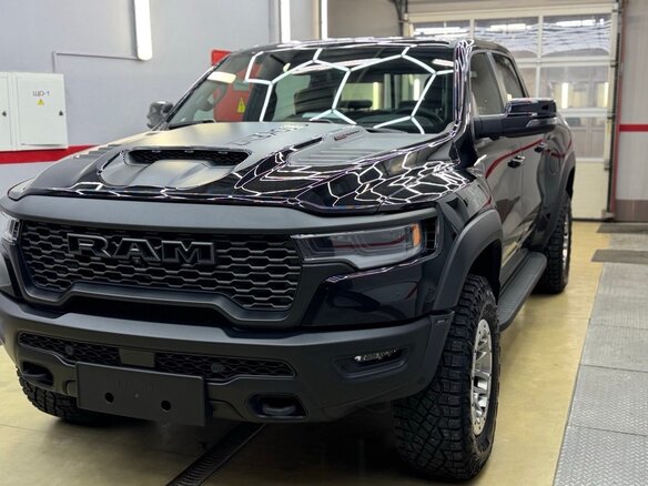 2025 Ram 1500 RHO V Рестайлинг, чёрный - вид 8